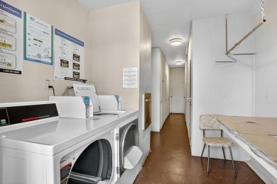 Discover the charm of Royal Park Gardens, a vibrant 55+