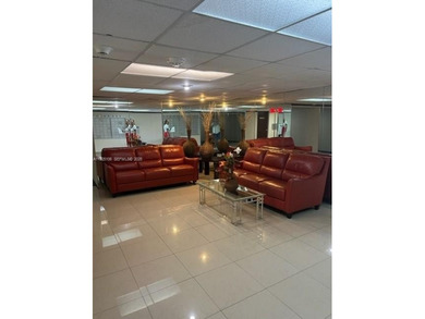 Perfect location of 1 bed 1 bath newly remodeled 1st floor unit