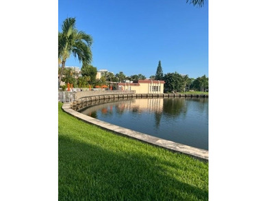 Perfect location of 1 bed 1 bath newly remodeled 1st floor unit