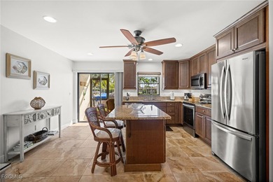 Welcome to 4803 SW Santa Barbara Ct, Unit 8! This