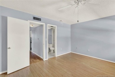 Beautiful boat basin/marina views from this great 1BR/1.5BA