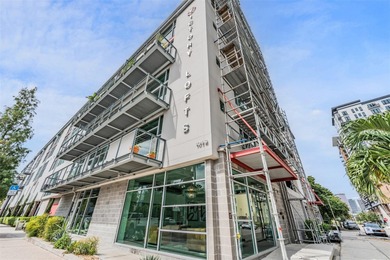 One or more photo(s) has been virtually staged. *PRICED TO