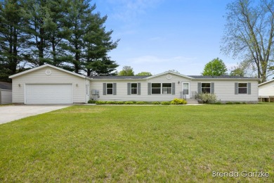 Sale contingency Fell Through-This 3-bedroom, 2-bath home sits