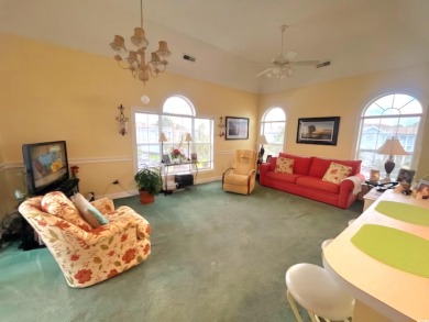 Top-Floor Corner Unit -- One Bedroom Retreat in Magnolia Place!