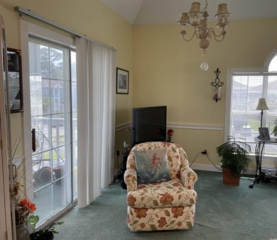 Top-Floor Corner Unit -- One Bedroom Retreat in Magnolia Place!