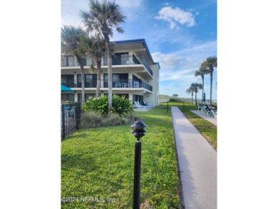 Charming Ground-Floor Condo with Stunning Views 2 Bed | 2 Bath |