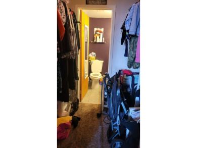 Large 2 bedroom, 1.5 bath unit on  4th floor. Huge living