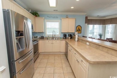 This beautiful lake view end 3-bedroom 2-bathroom FULLY