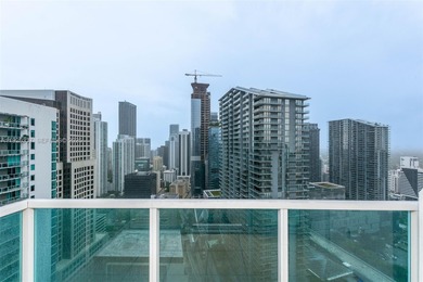 BEAUTIFUL LOFT WITH SPECTACULAR VIEWS OVERLOOKING THE BRICKELL