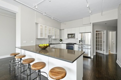 Breathtaking South Loop Loft with 3 Beds and 3 Baths. Two units