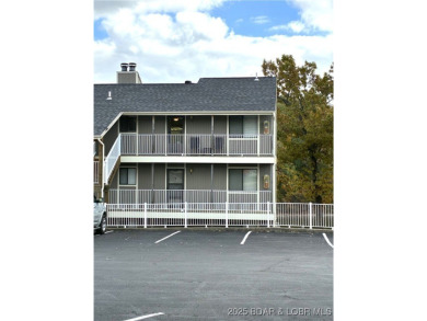 LAZY DAYS - TOP FLOOR LAKEFRONT CONDO Welcome to your serene