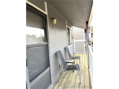 LAZY DAYS - TOP FLOOR LAKEFRONT CONDO Welcome to your serene