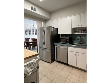 Turn-key beautiful 762sf - 1/1 1/2 unit, bigger than an 2/2