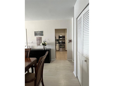 Turn-key beautiful 762sf - 1/1 1/2 unit, bigger than an 2/2