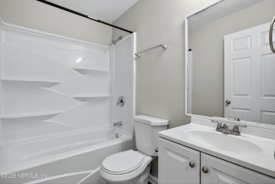 Located in the Fort Hammocks of Arlington, this spacious