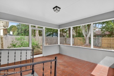 Located in the Fort Hammocks of Arlington, this spacious