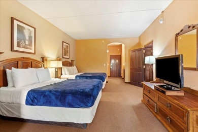 Facing the Wisconsin River, this spacious 3-bedroom, 3-bathroom