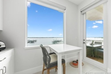 Welcome to River House! Live in downtown Stuart in luxury and