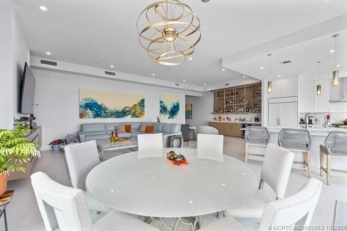 Welcome to River House! Live in downtown Stuart in luxury and