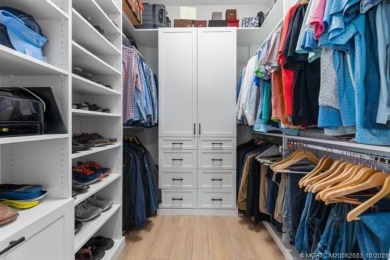 Welcome to River House! Live in downtown Stuart in luxury and