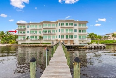 Welcome to River House! Live in downtown Stuart in luxury and