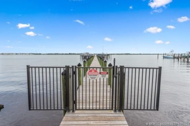 Welcome to River House! Live in downtown Stuart in luxury and