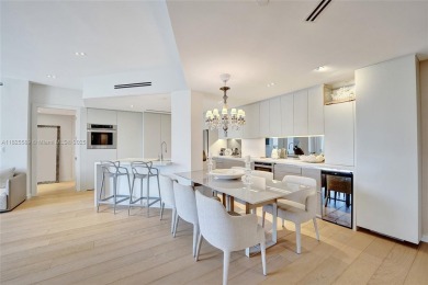 Luxurious and professionally decorated 2 bedroom/2 bathroom unit