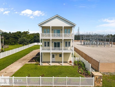 A beautiful private home near the water in Sneads Ferry with