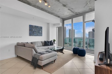 Light and bright modern 1/1.5 in wonderful Midtown 4. Enjoy the