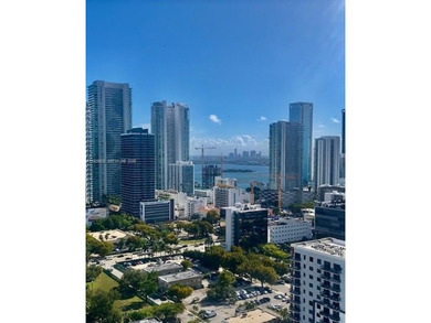 Light and bright modern 1/1.5 in wonderful Midtown 4. Enjoy the