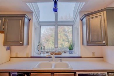 Beautiful, turnkey-furnished 3-bed, 2-bath corner condo in Four