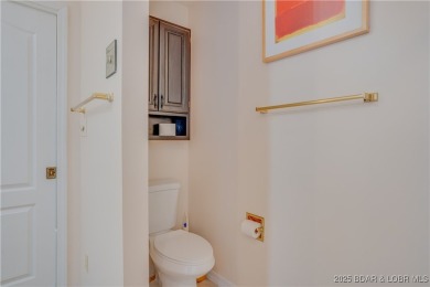 Beautiful, turnkey-furnished 3-bed, 2-bath corner condo in Four