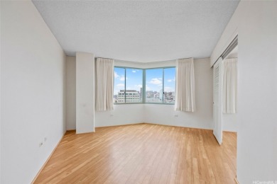 ONE KALAKAUA SENIOR LIVING - Fee Simple- On High floor, large 2