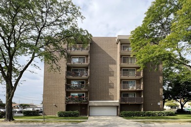 This condo has everything you've been looking for! The top 4