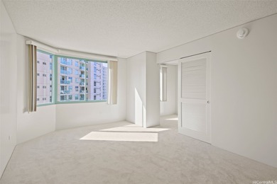 NEW LISTING! NEW CARPET! NEW PAINT! CLOSE TO ELEVATORS! Great