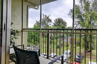 Beautiful top floor unit in a great location. Vinyl plank & tile