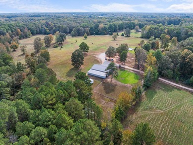 Two addresses sold as one! Live, hunt, work, and play on this