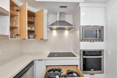 Beautifully renovated, fully furnished, ocean front short term