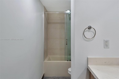 Beautifully renovated, fully furnished, ocean front short term