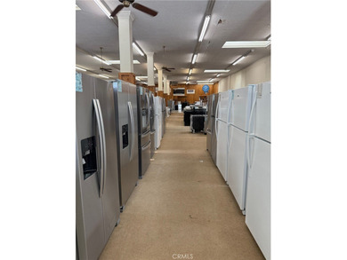 Exceptional Investment / Owner-User Opportunity in the Heart of