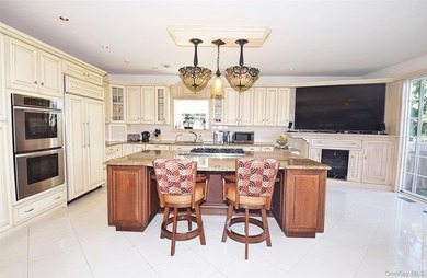 Now's the Time-Drastic Price Drop! Stunning View Golf Villa Now