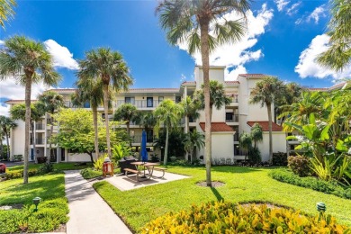 Unwind with SPECTACULAR VIEWS of Lemon Bay and the Intracoastal