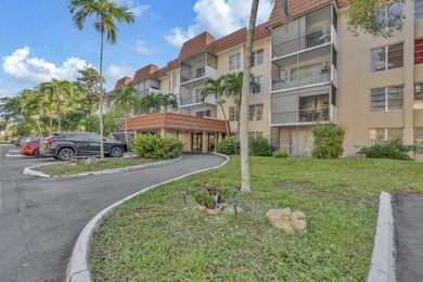 Stunning 2BD/2BA residence with panoramic views in a secure