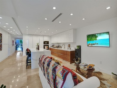 GORGEOUS REMODELED CONDO AT THE PENINSULA I. PRIVATE ELEVATOR