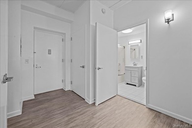 Exceptional Condominium with Deeded Parking - Beach Paradise at