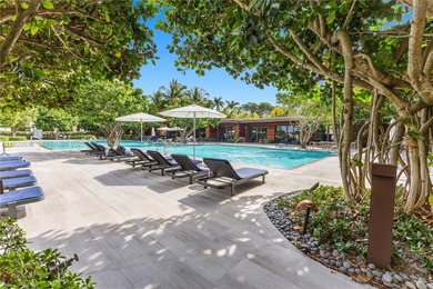 An exceptional flow-through residence at Palazzo Della Luna