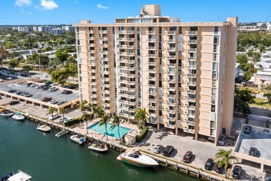 High-Floor Unit at the Waterfront Vecino Del Mar Condo Building