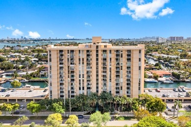 High-Floor Unit at the Waterfront Vecino Del Mar Condo Building