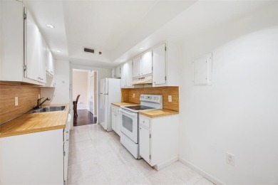 Spacious 1 bed / 1.5 bath condo updated and ready for your