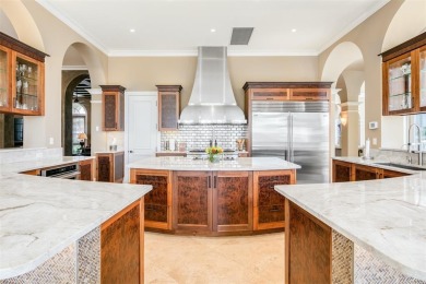 Stunning Point Lot Estate in Las Olas' Prestigious & Gated Seven